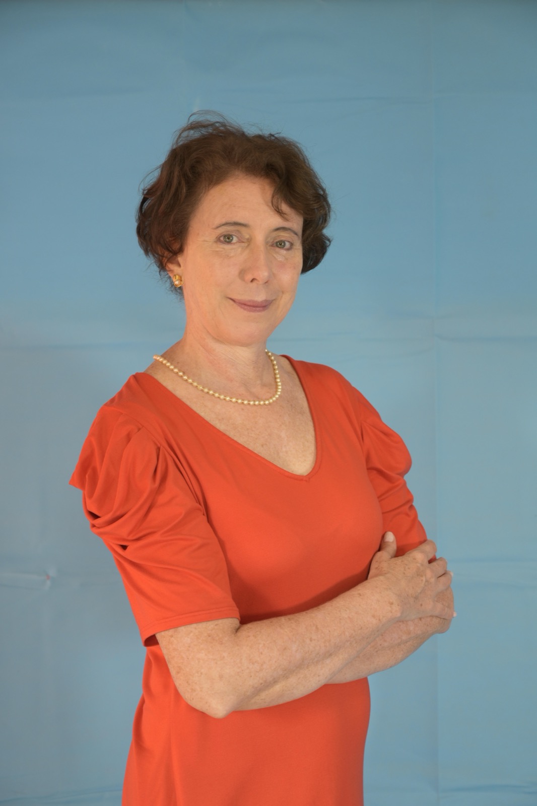 Isabel V Echavarria